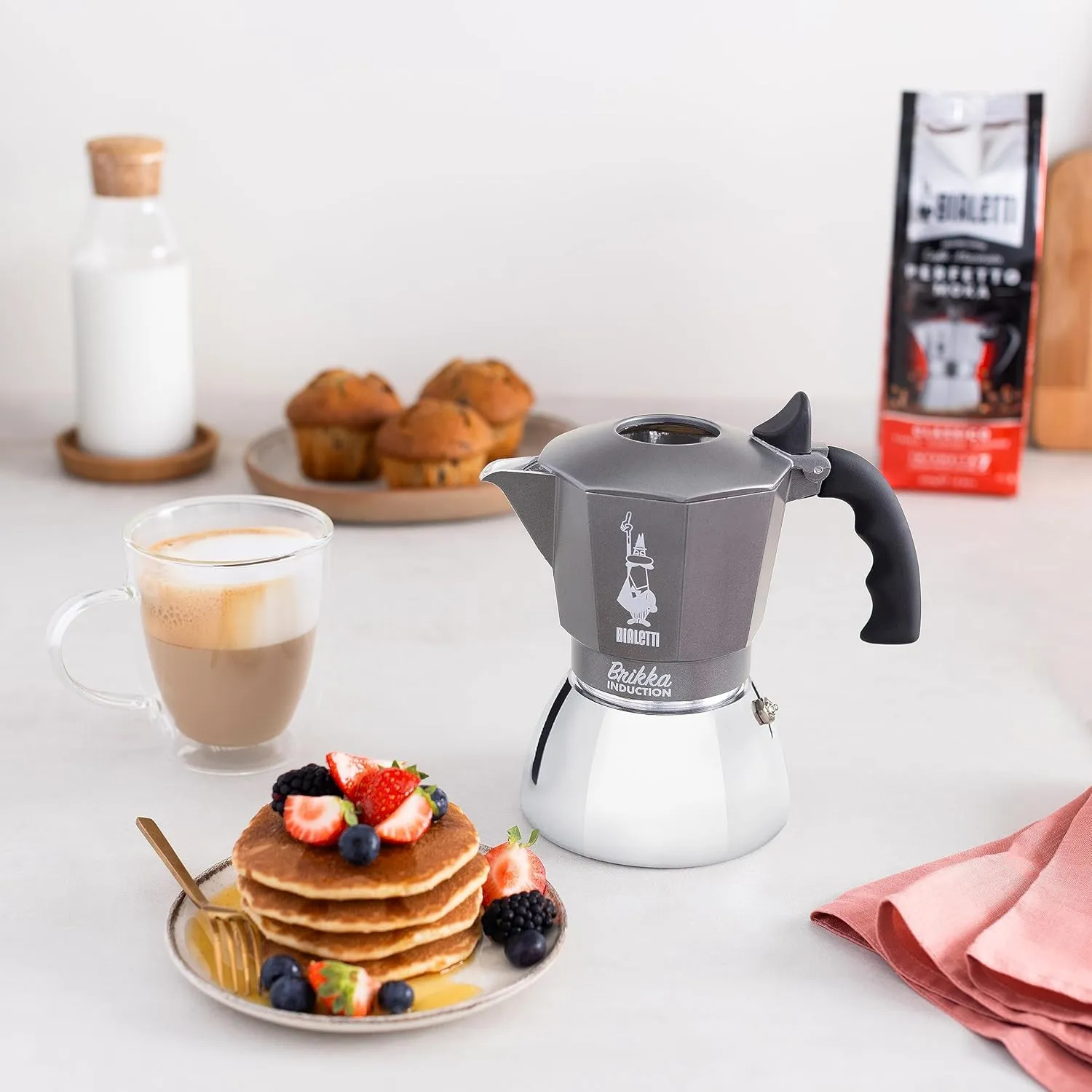 Bialetti Brikka Induction Coffee Maker, 4 Cup (170ml), Espresso Bar Style, Suitable for All Types of Cookers, Stylish Design, Silver
