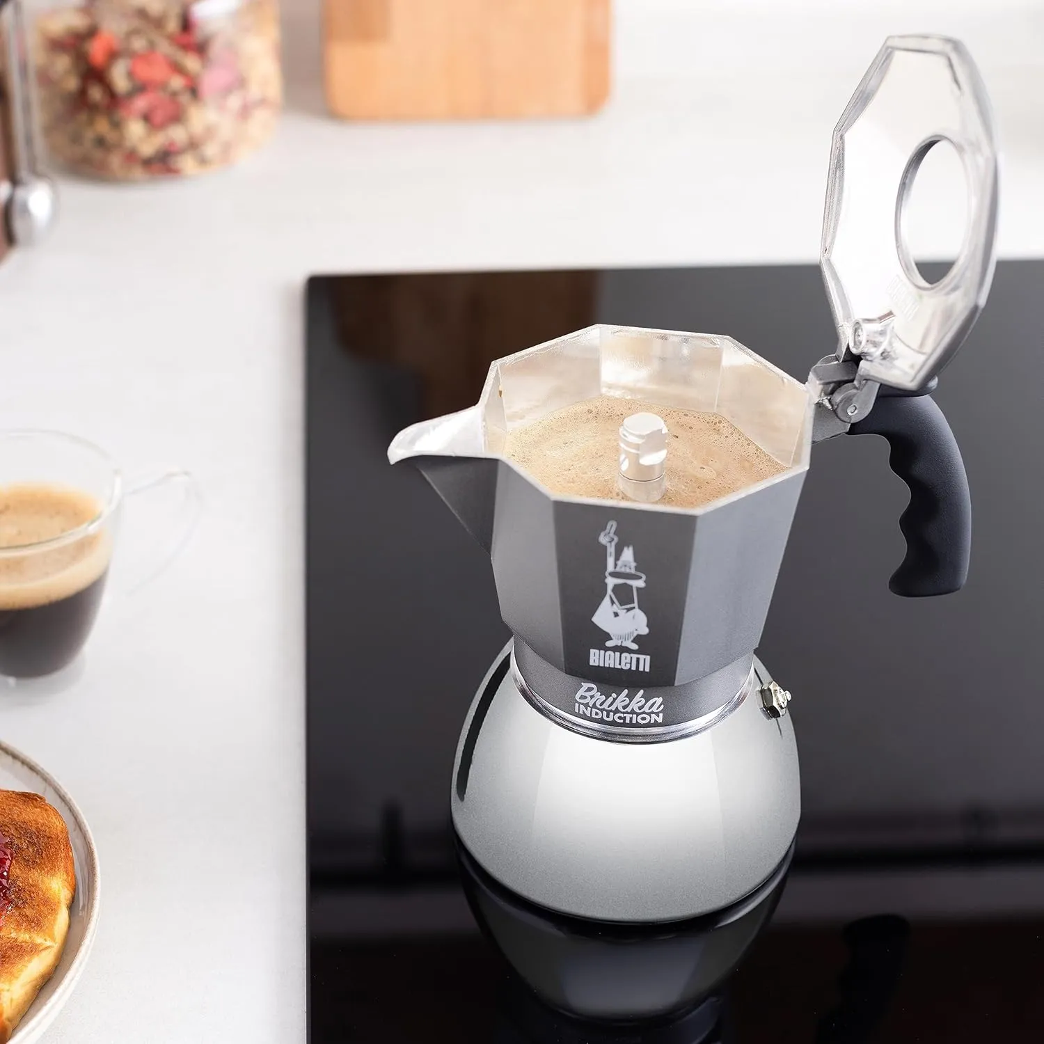 Bialetti Brikka Induction Coffee Maker, 4 Cup (170ml), Espresso Bar Style, Suitable for All Types of Cookers, Stylish Design, Silver