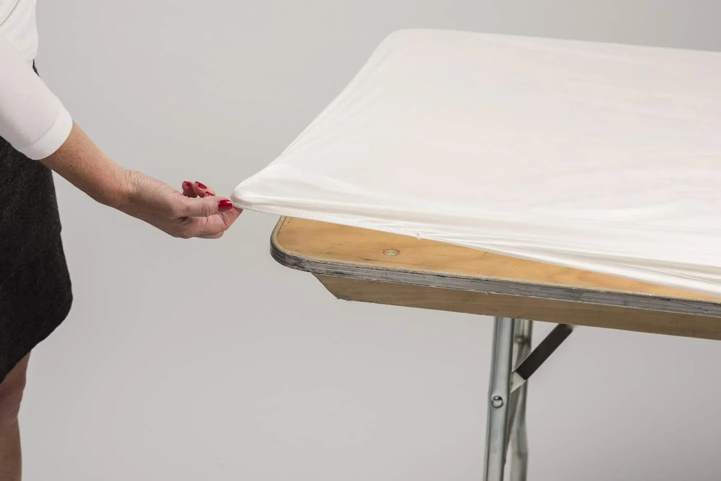 Collegiate Kwik-Covers Rectangle Plastic Table Covers, Bundle of 2 (Indiana University, 6')