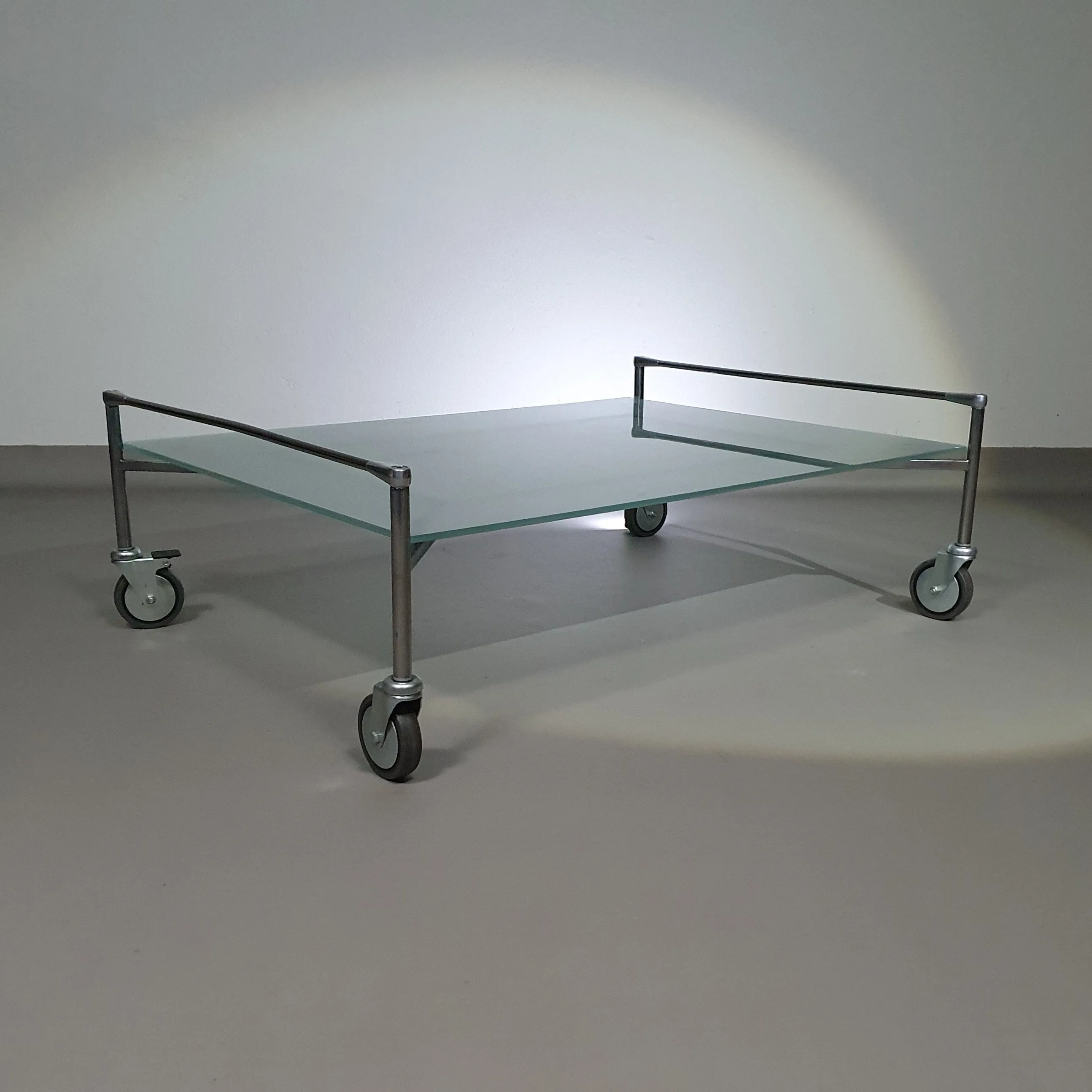 Driade Free Man 2 Glass Coffee Table

By M. Zanuso