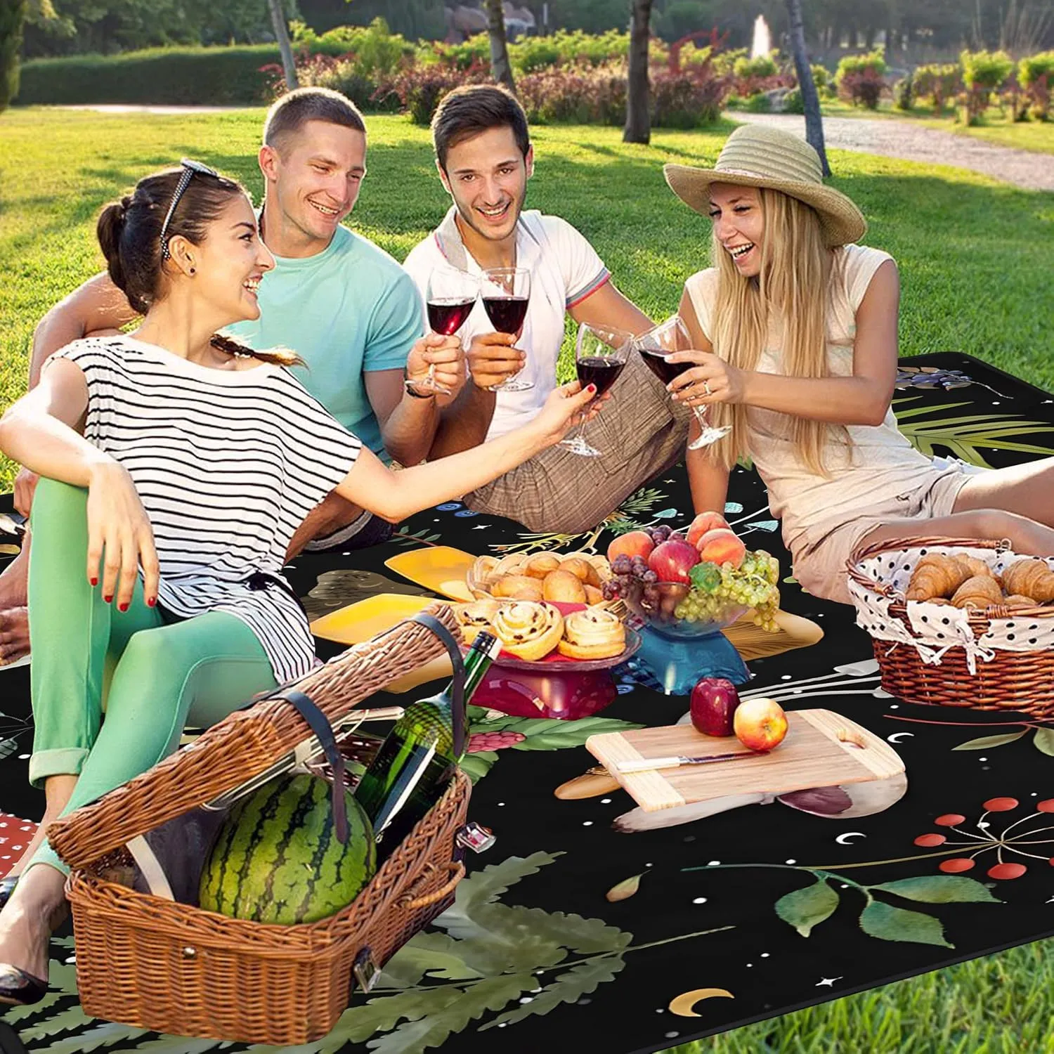 Extra Large Picnic Blankets Waterproof Foldable (80 "x 80") Beach Blanket Waterproof Sandproof,3-Layer Thicking Mat Outdoor Packable Camping Blanket