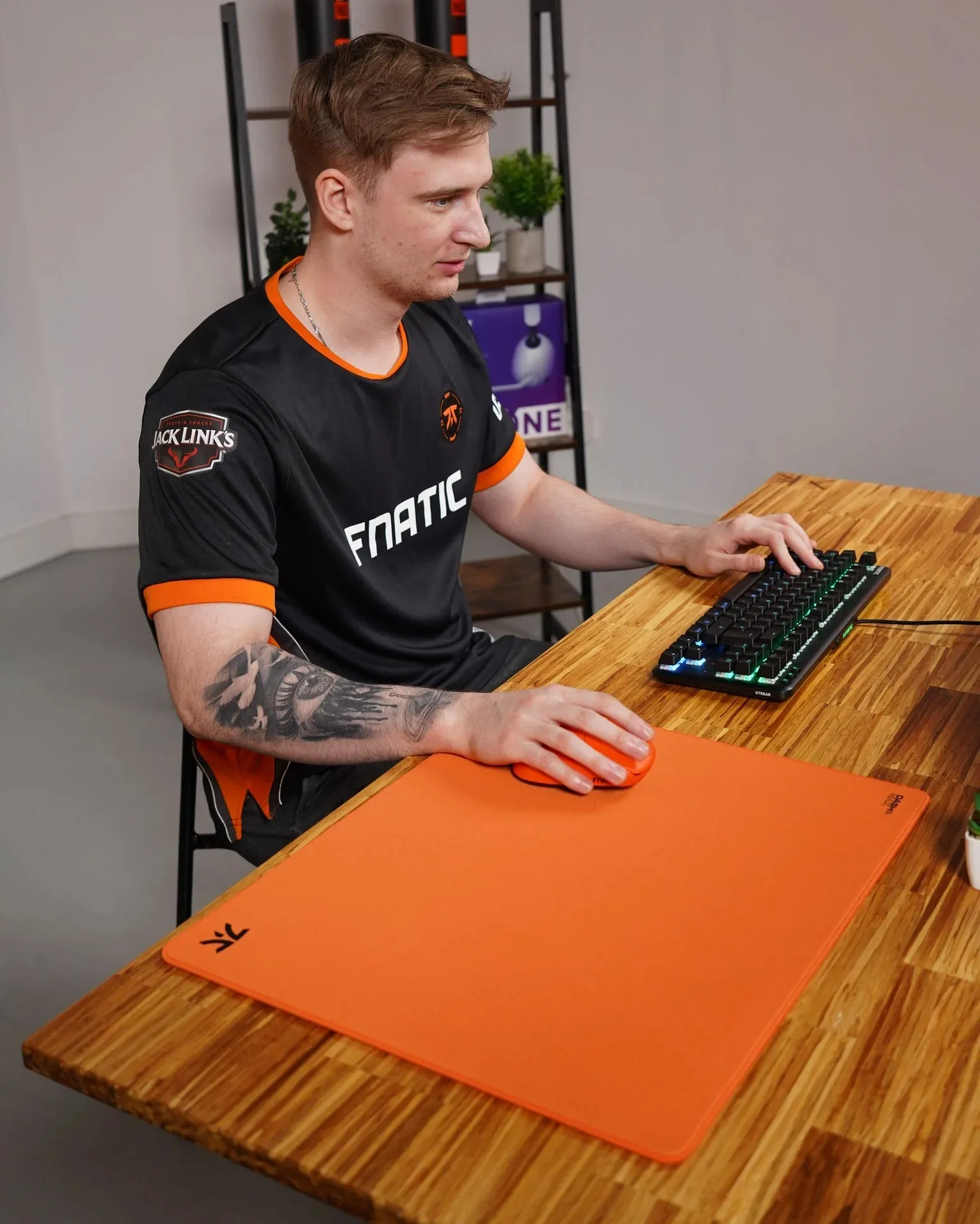Fnatic Dash V2 Max Mouse pad