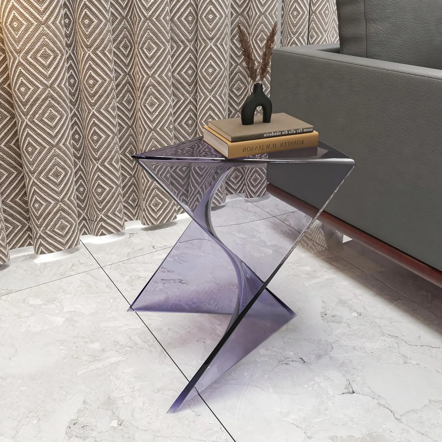 LeisureMod 15.75" Clear Stackable Plastic Side Table - Weather-Resistant Triangular Accent Table for Living Room, Patio, or Backyard