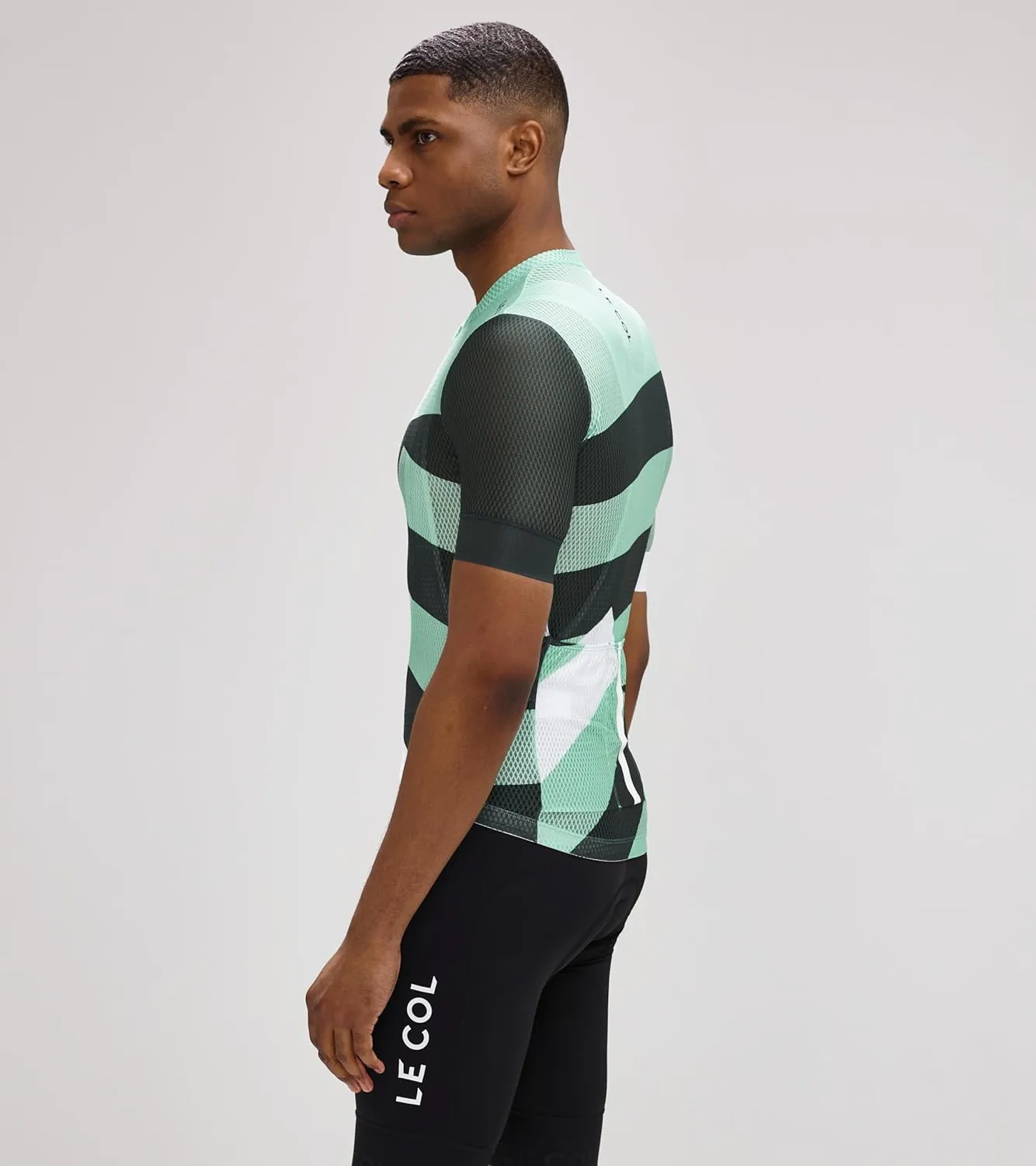 Men's Pro Air Lightweight Jersey | Short Sleeve Cycling Shirt | Lightweight Brethable | Mesh Construction | S - XL