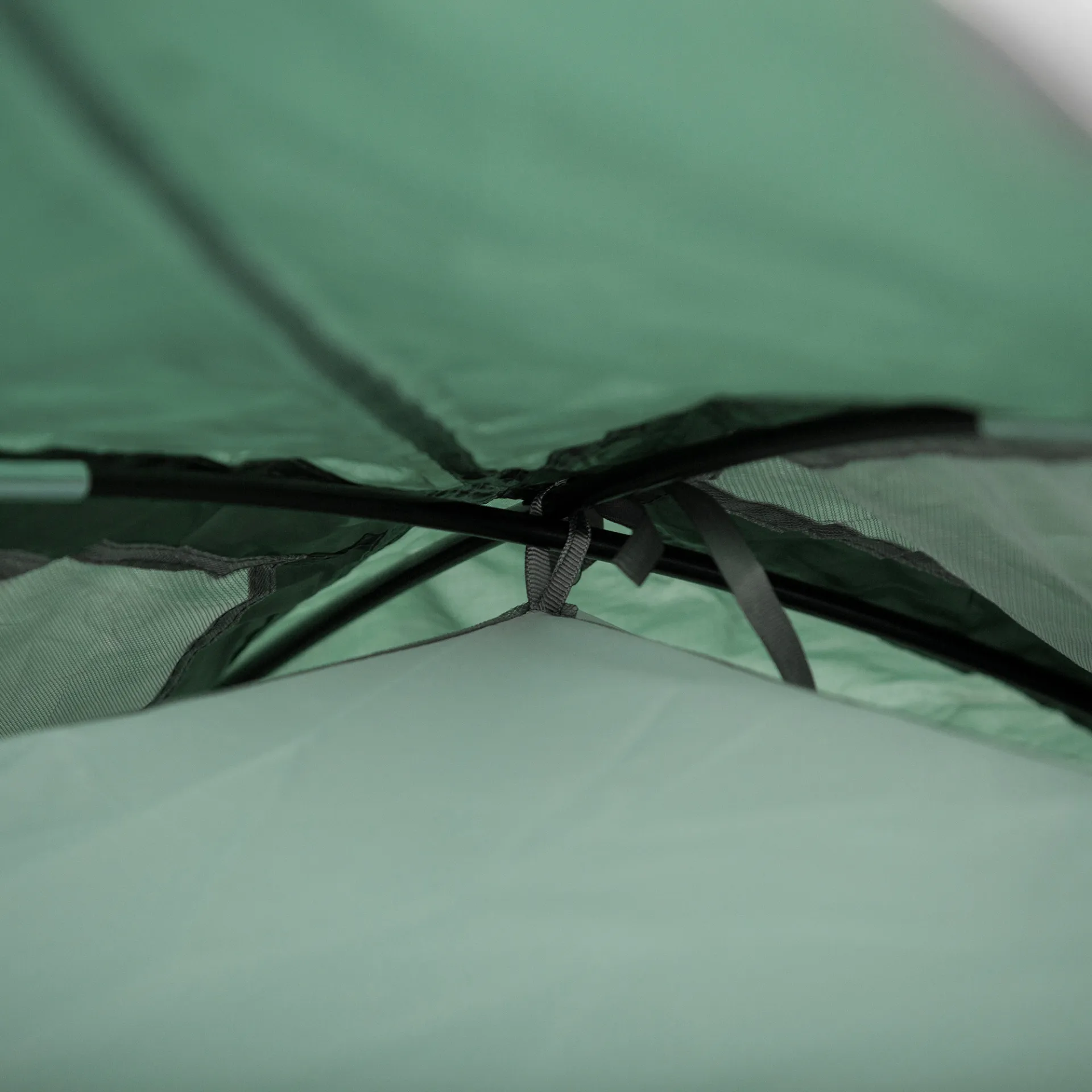 Outsunny Camping Tent w/ Dome Tent for 2-3 Person with Weatherproof Vestibule Backpacking Tent Large Windows Lightweight for Fishing & Hiking Green