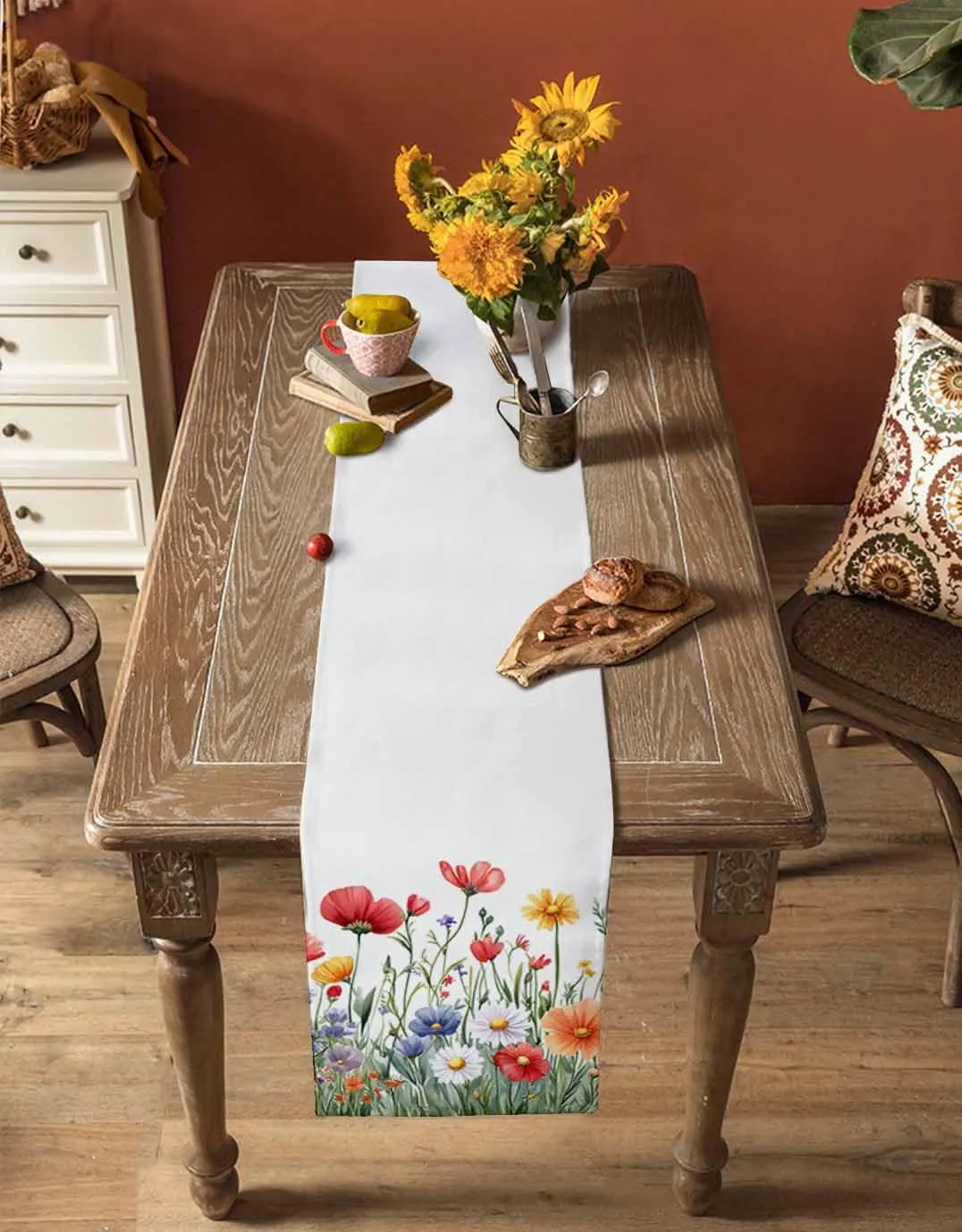 Popy Daisy Flower Table Runner Wildflower Spring Summer Plant Table Runners Dresser Scarves Kitchen Dining Table Decoration for Home Farmhouse Party Holidays 13"x48"