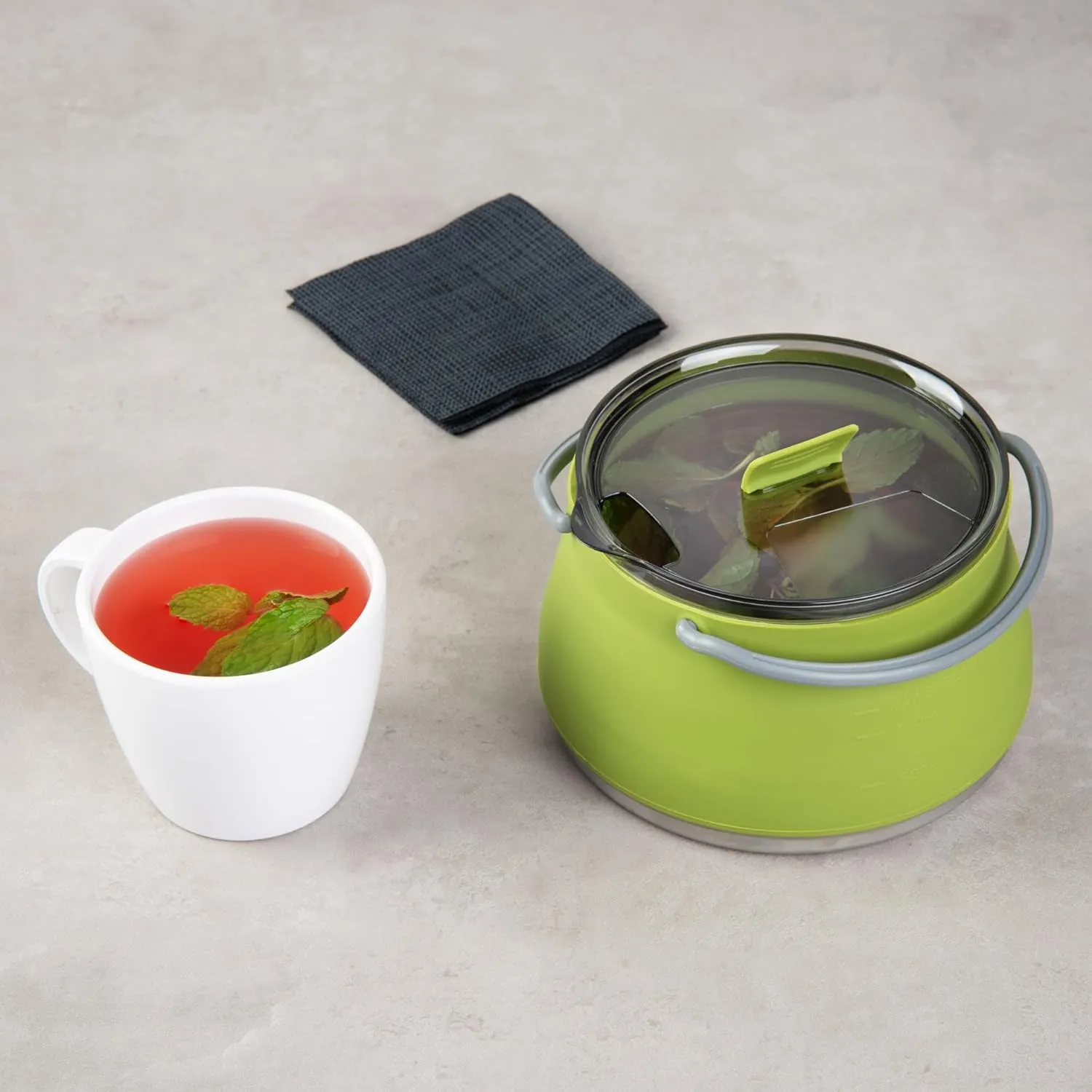 Restaurantware-Hi Tek 1 Liter Collapsible Camping Kettle, 20 Portable Cook Pots - with Perforated Lid, Stainless Steel Bottom, Silicone Camping Coffee Pots, with High Heat Nylon Handles, for Travel