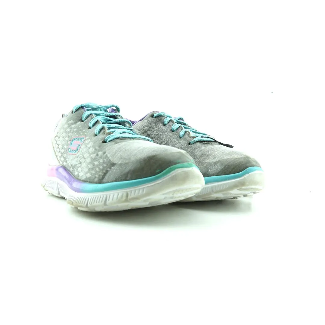 SKECHERS LIGHTWEIGHT