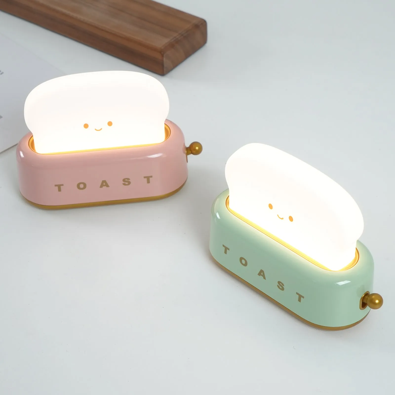 Toaster Night Light – Cute & Rechargeable LED Lamp for a Cosy Glow