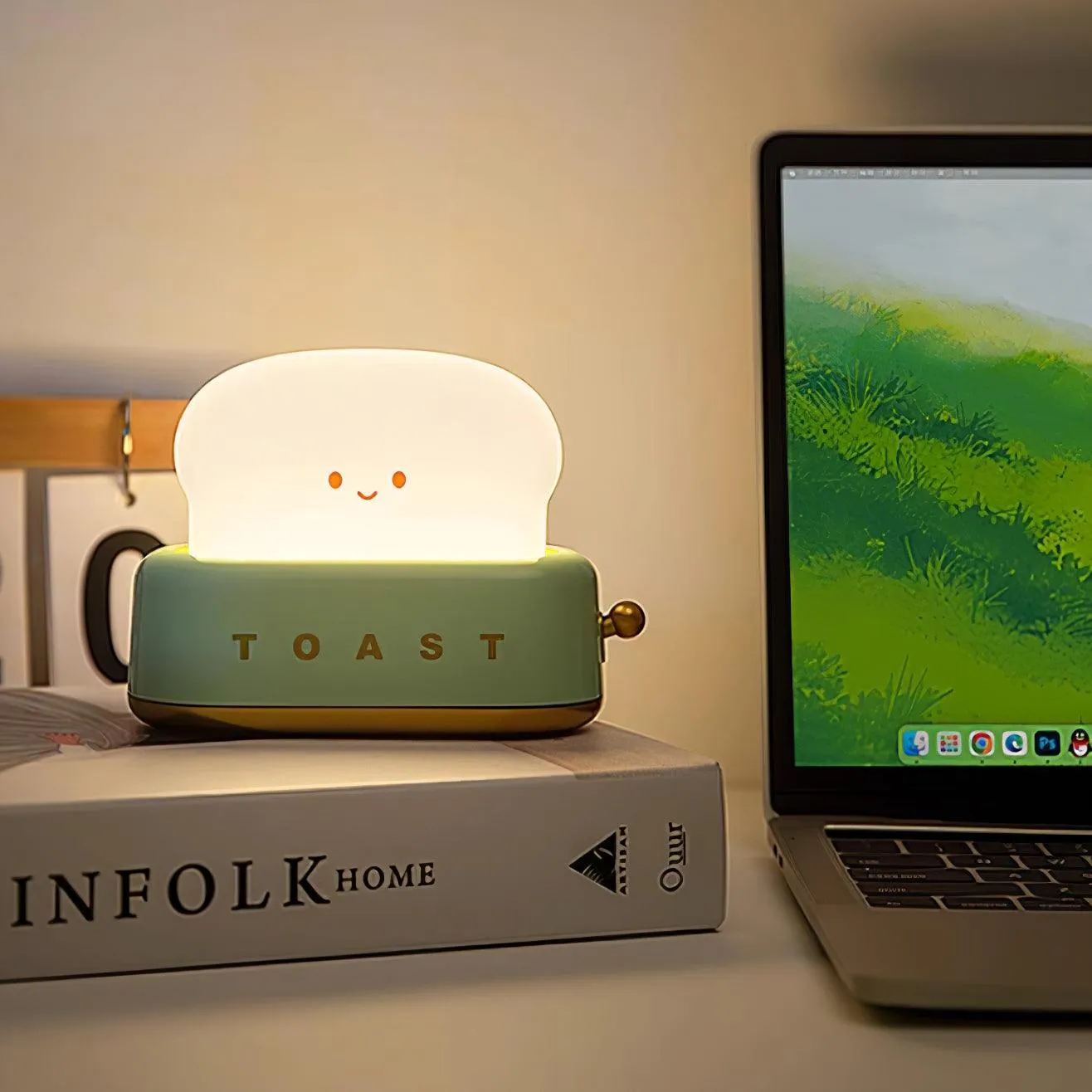 Toaster Night Light – Cute & Rechargeable LED Lamp for a Cosy Glow
