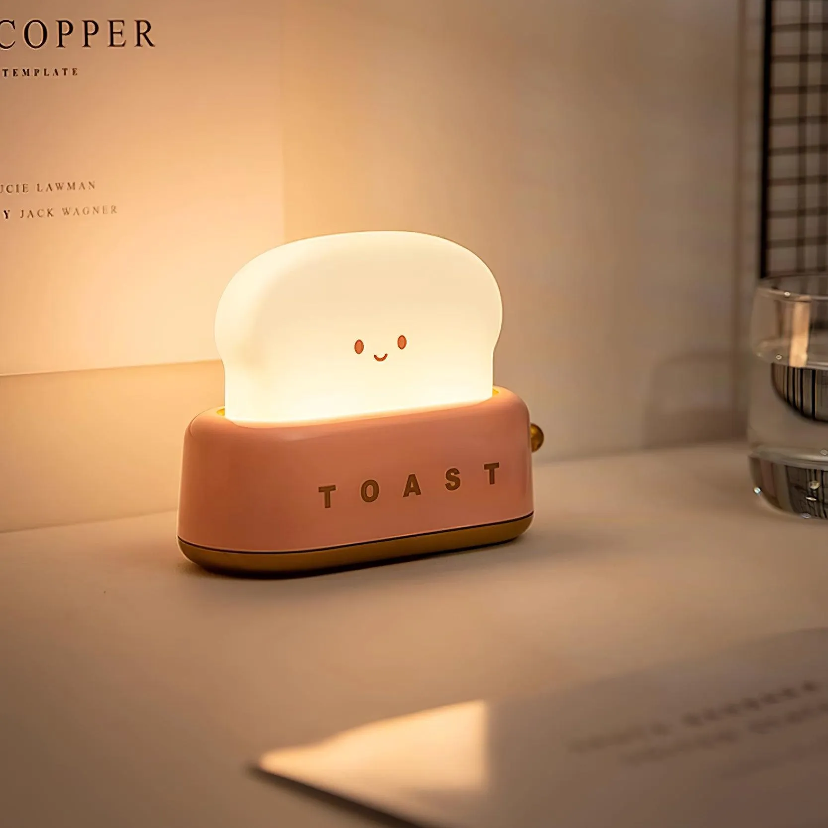 Toaster Night Light – Cute & Rechargeable LED Lamp for a Cosy Glow