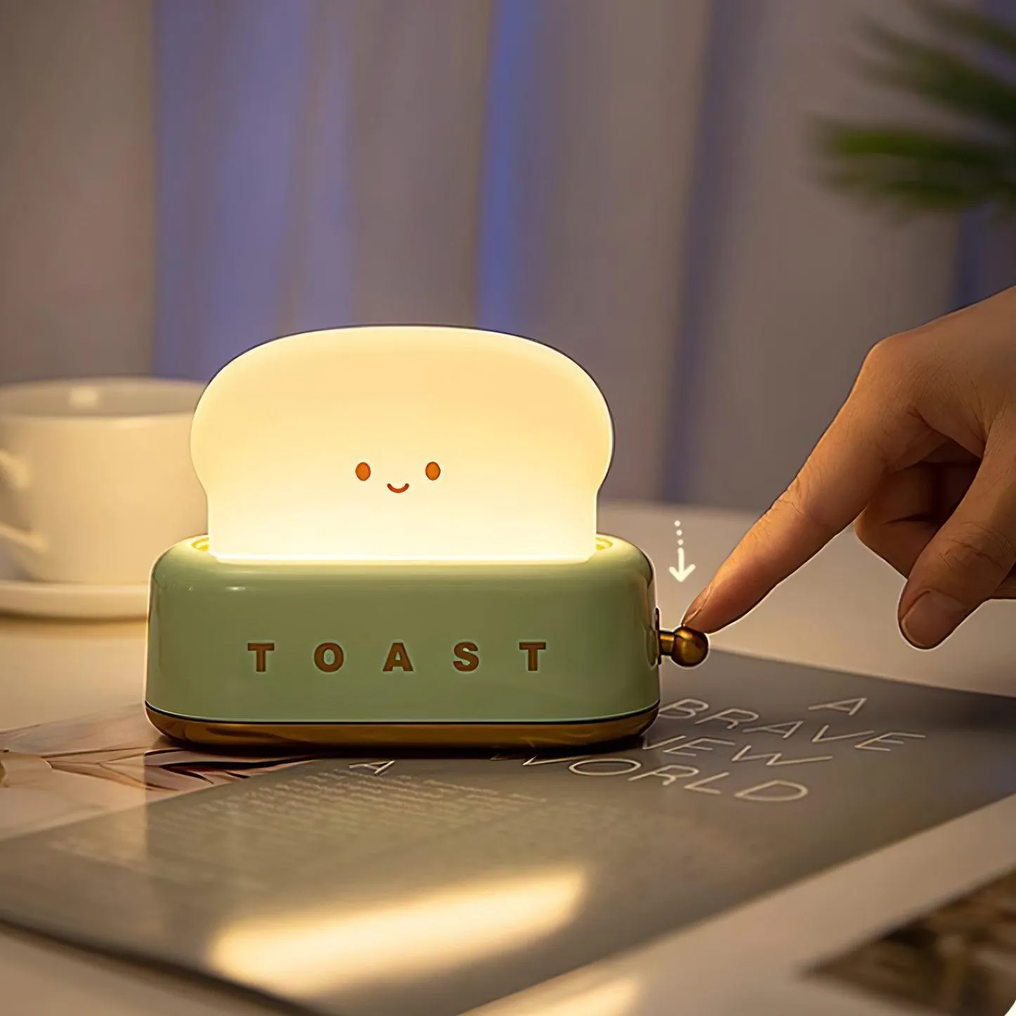 Toaster Night Light – Cute & Rechargeable LED Lamp for a Cosy Glow