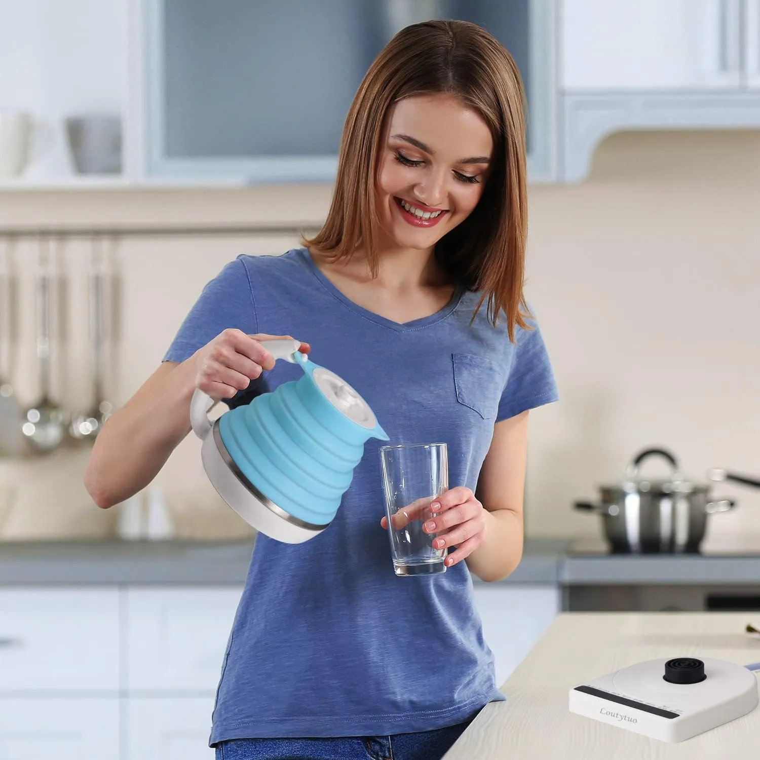 Ultrathin Food Grade Silicone Travel Foldable Electric Kettle Variable Temperature Control with Dual Voltage, Auto Shutoff & Boil Dry Protection & Keep Warm, 555ML 110-220V US Plug
